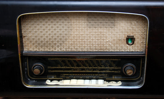 Uncle Dan's Fan Calls Radio Station